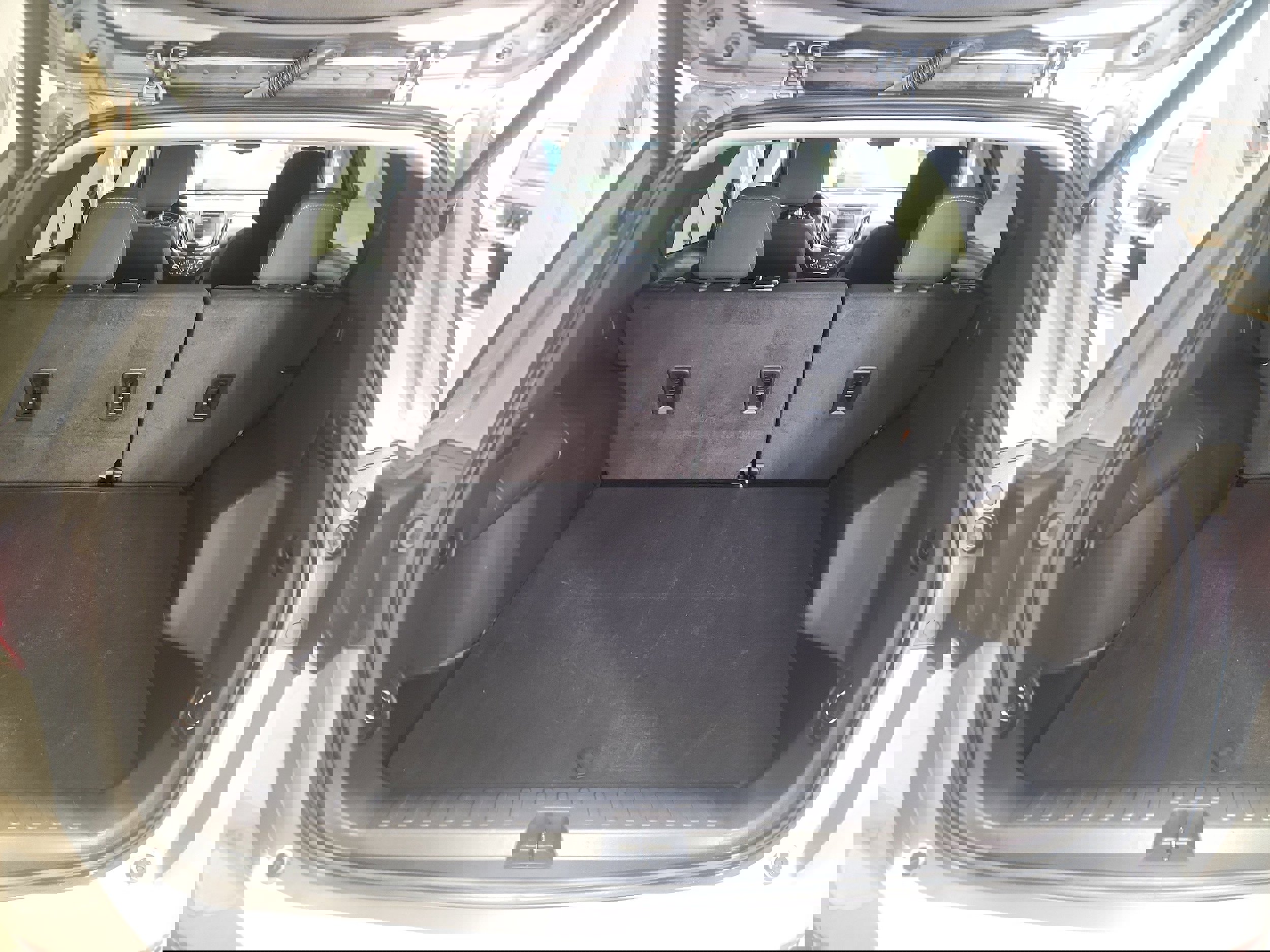 Used 2024 Chevrolet Equinox LT image 9