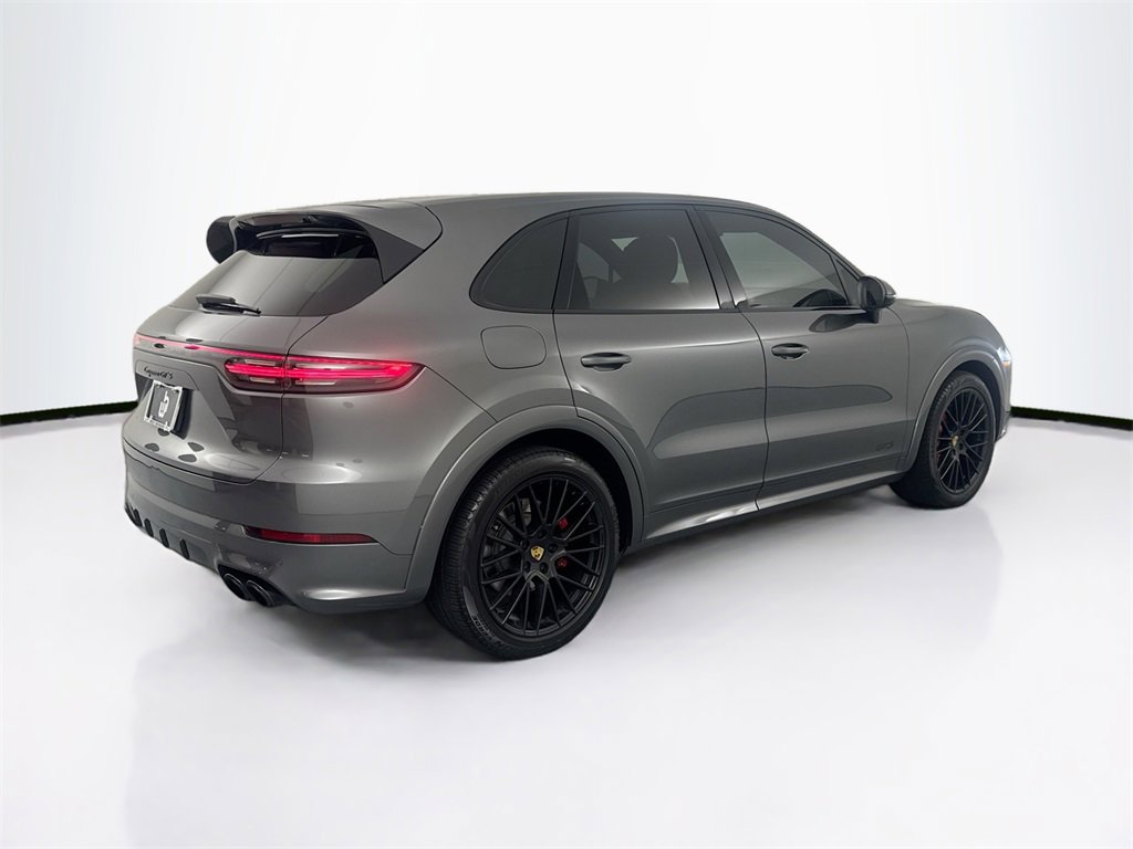 Used 2021 Porsche Cayenne GTS image 5