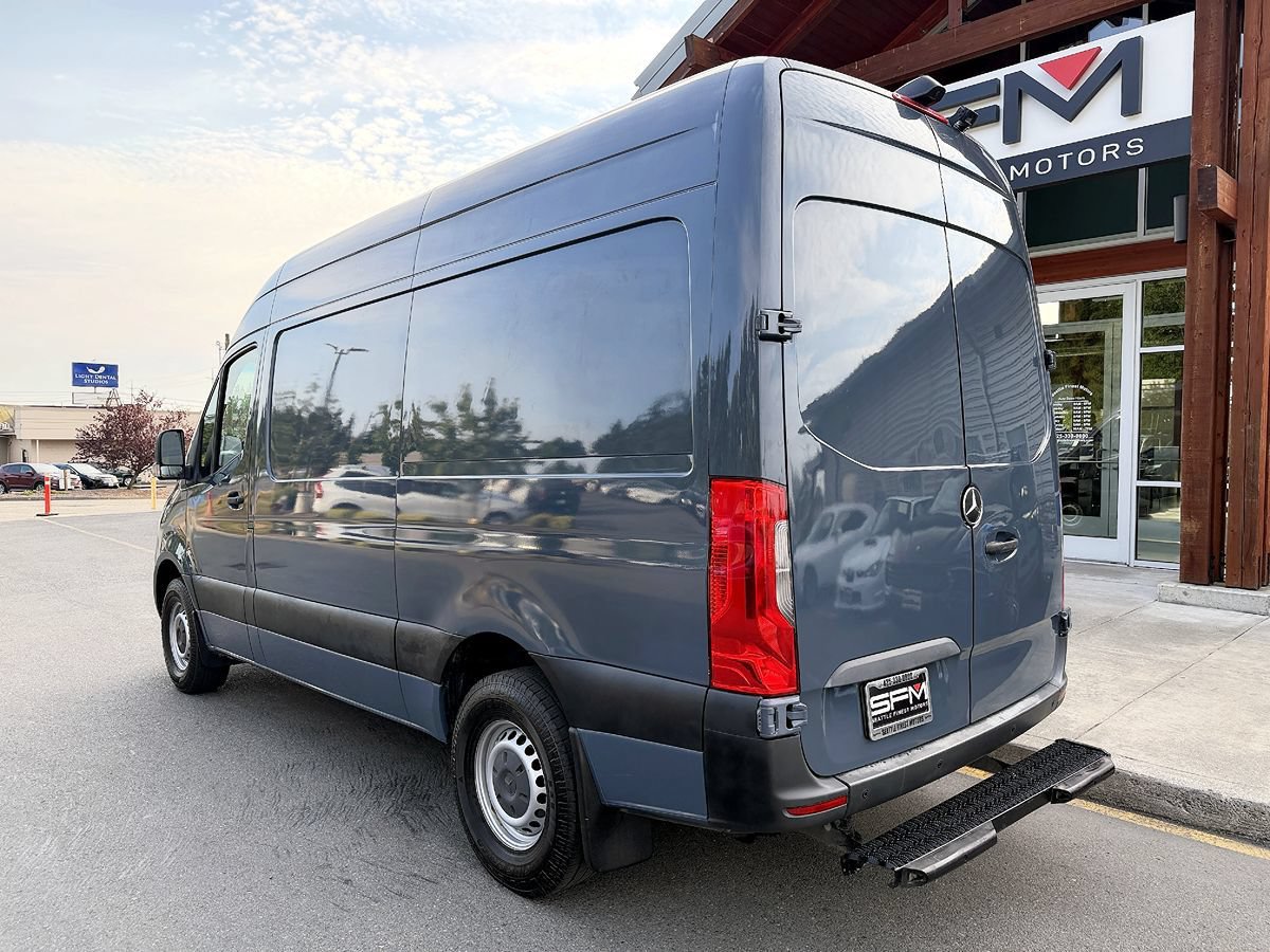Used 2019 Mercedes-Benz Sprinter 144 image 24