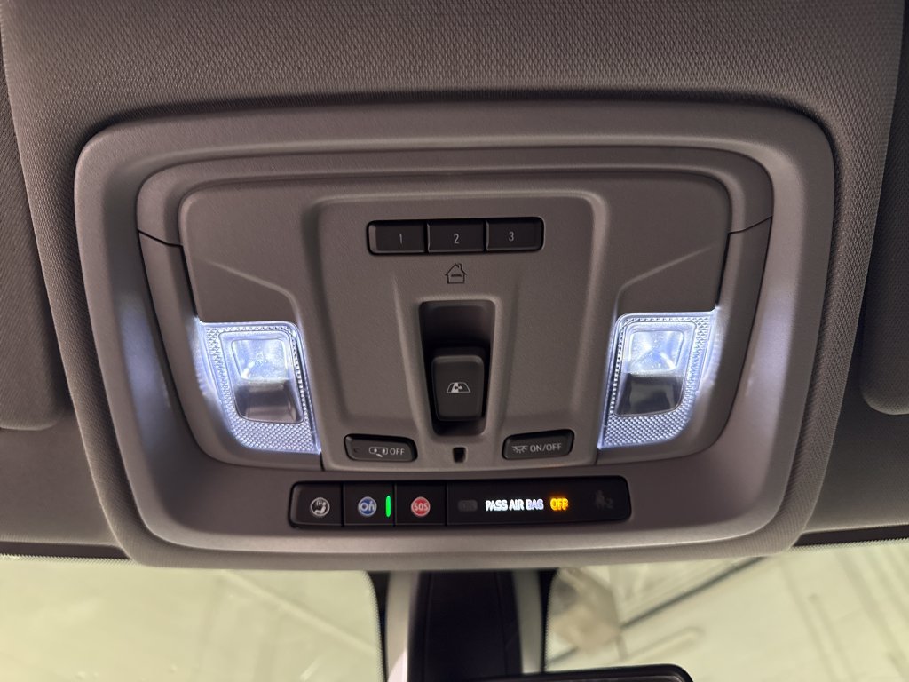 Used 2020 Chevrolet Silverado 1500 LT w/ All-Star Edition RWD image 21