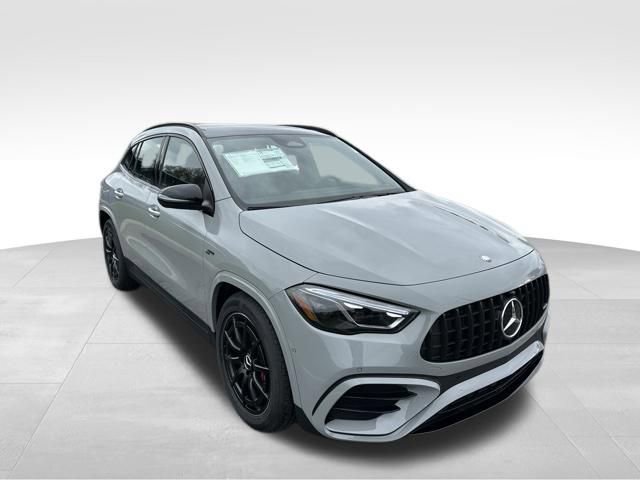 New 2026 Mercedes-Benz GLA 35 AMG 4MATIC image 7