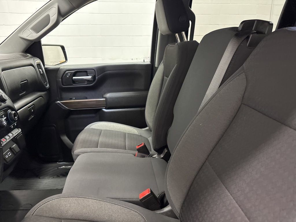 Used 2021 Chevrolet Silverado 1500 RST image 21