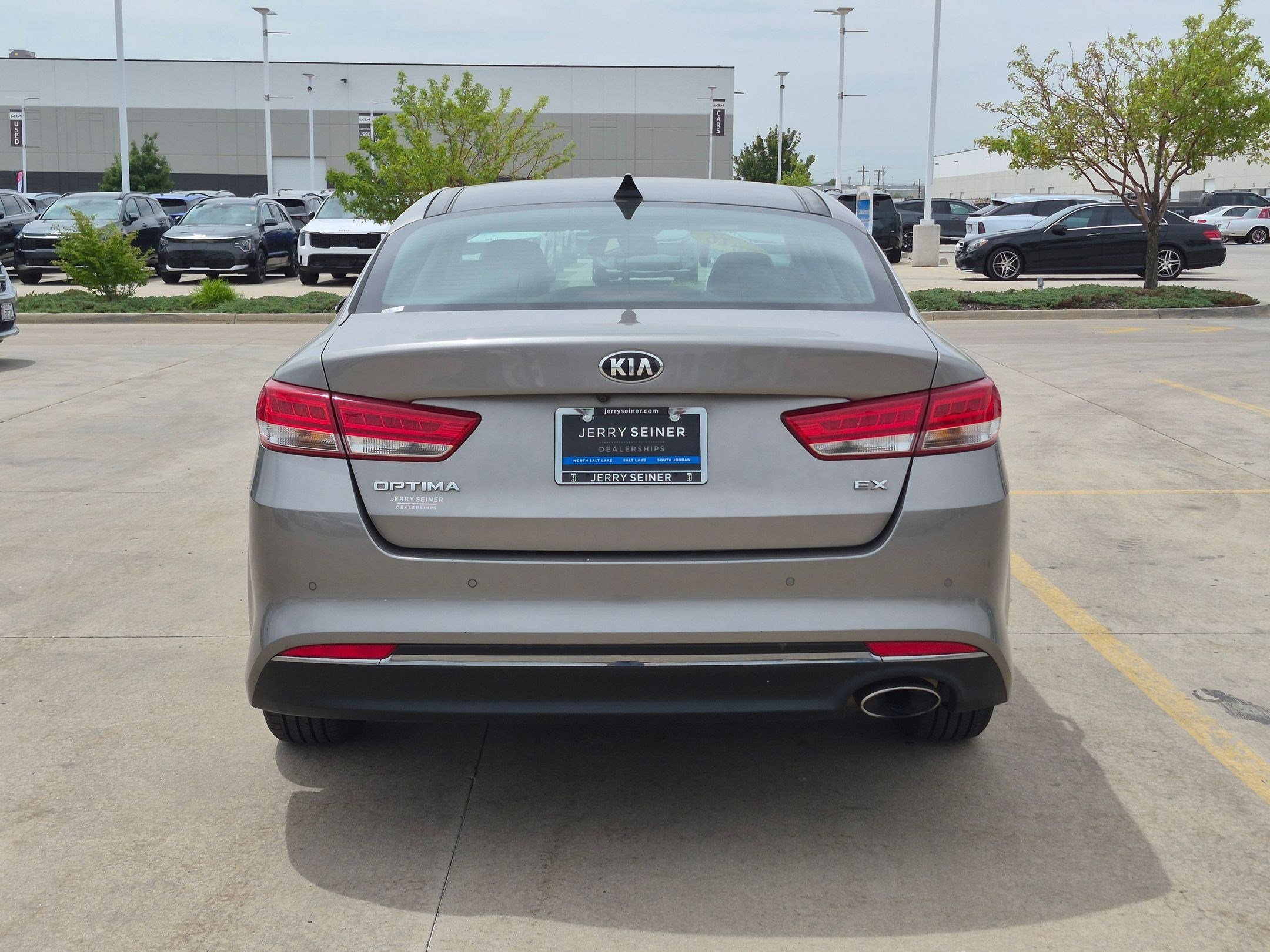 Used 2016 Kia Optima EX w/ Premium Package FWD image 4