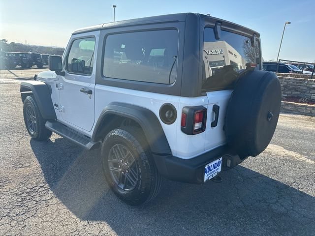 Used 2024 Jeep Wrangler Sport AWD/4WD image 8