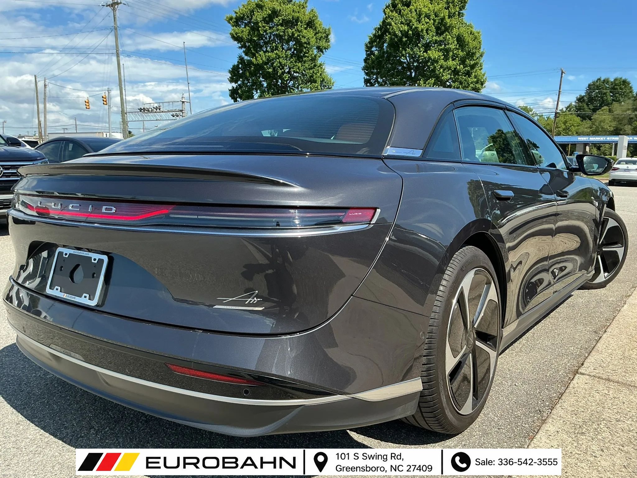 Used 2024 Lucid Air Touring AWD/4WD image 5