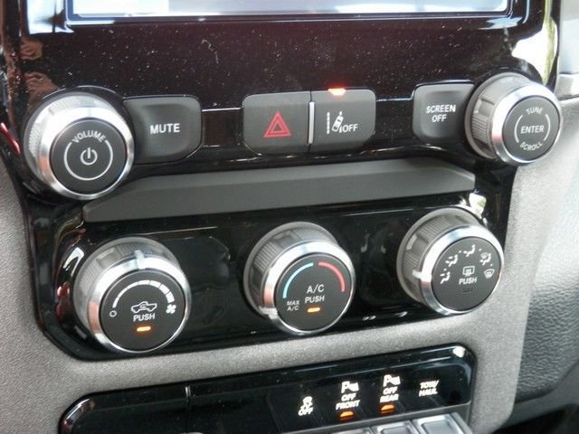 New 2026 RAM 1500 Warlock AWD/4WD image 27