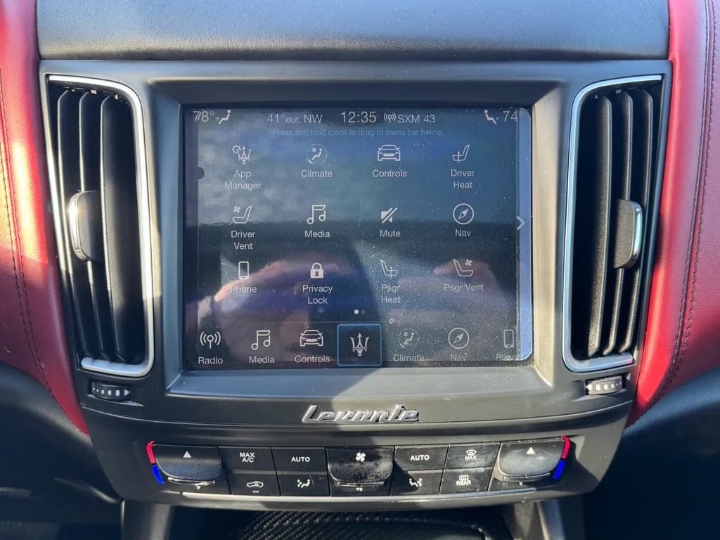 Used 2019 Maserati Levante GranLusso image 15