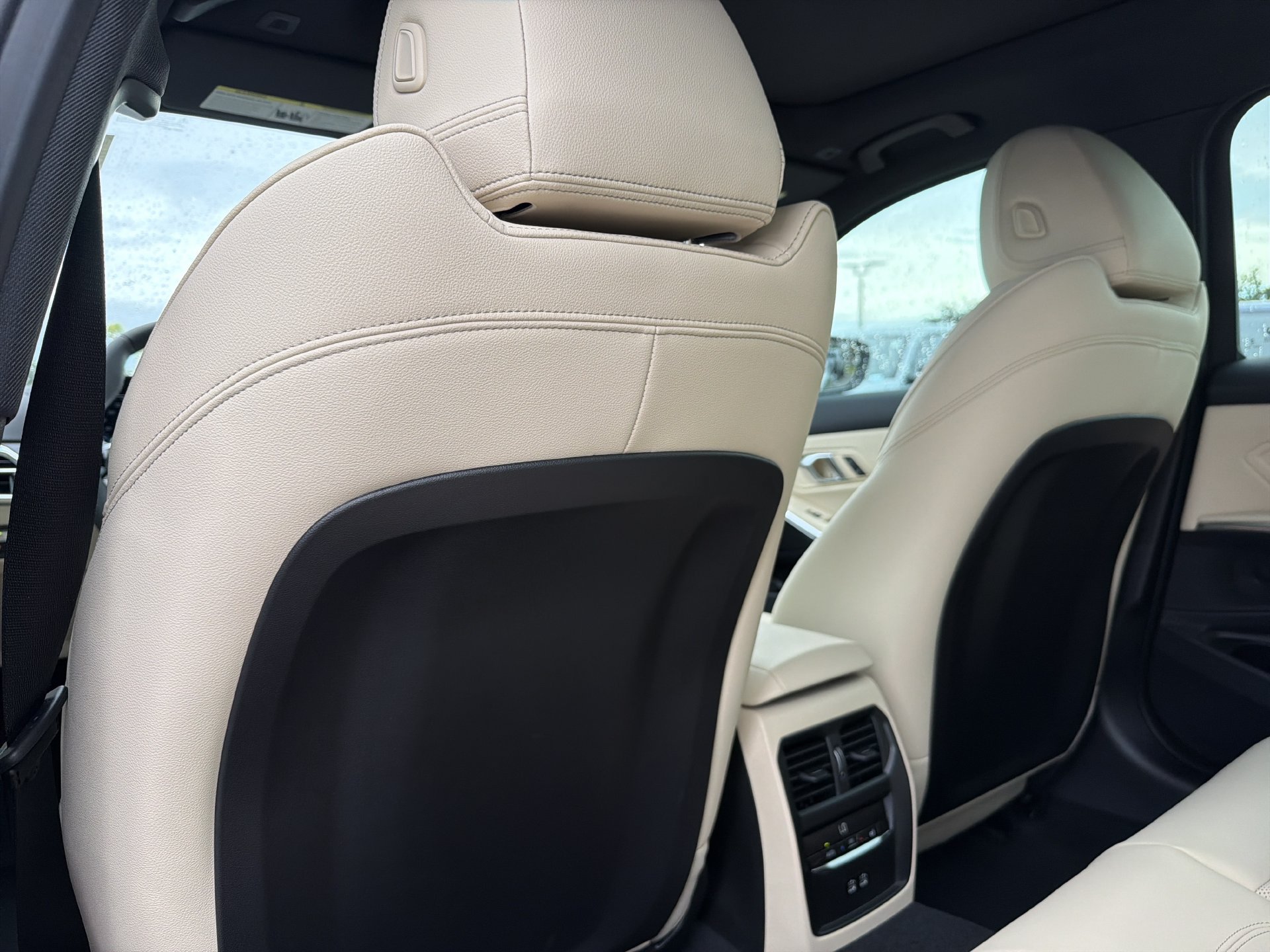 New 2026 BMW 330i Sedan w/ Convenience Package RWD image 18