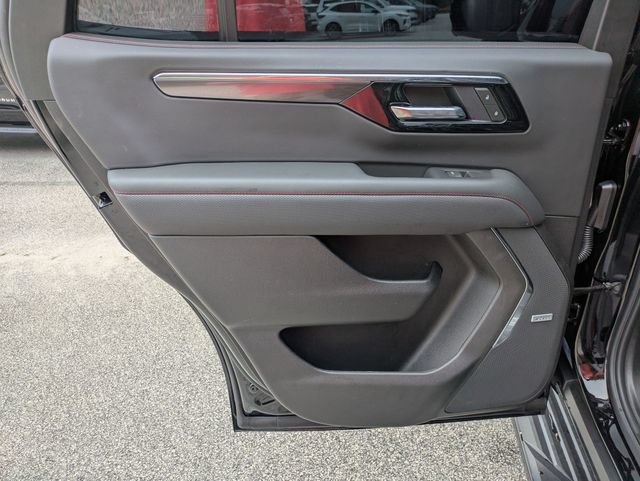 Used 2025 Chevrolet Tahoe RST w/ Comfort Package RWD image 27