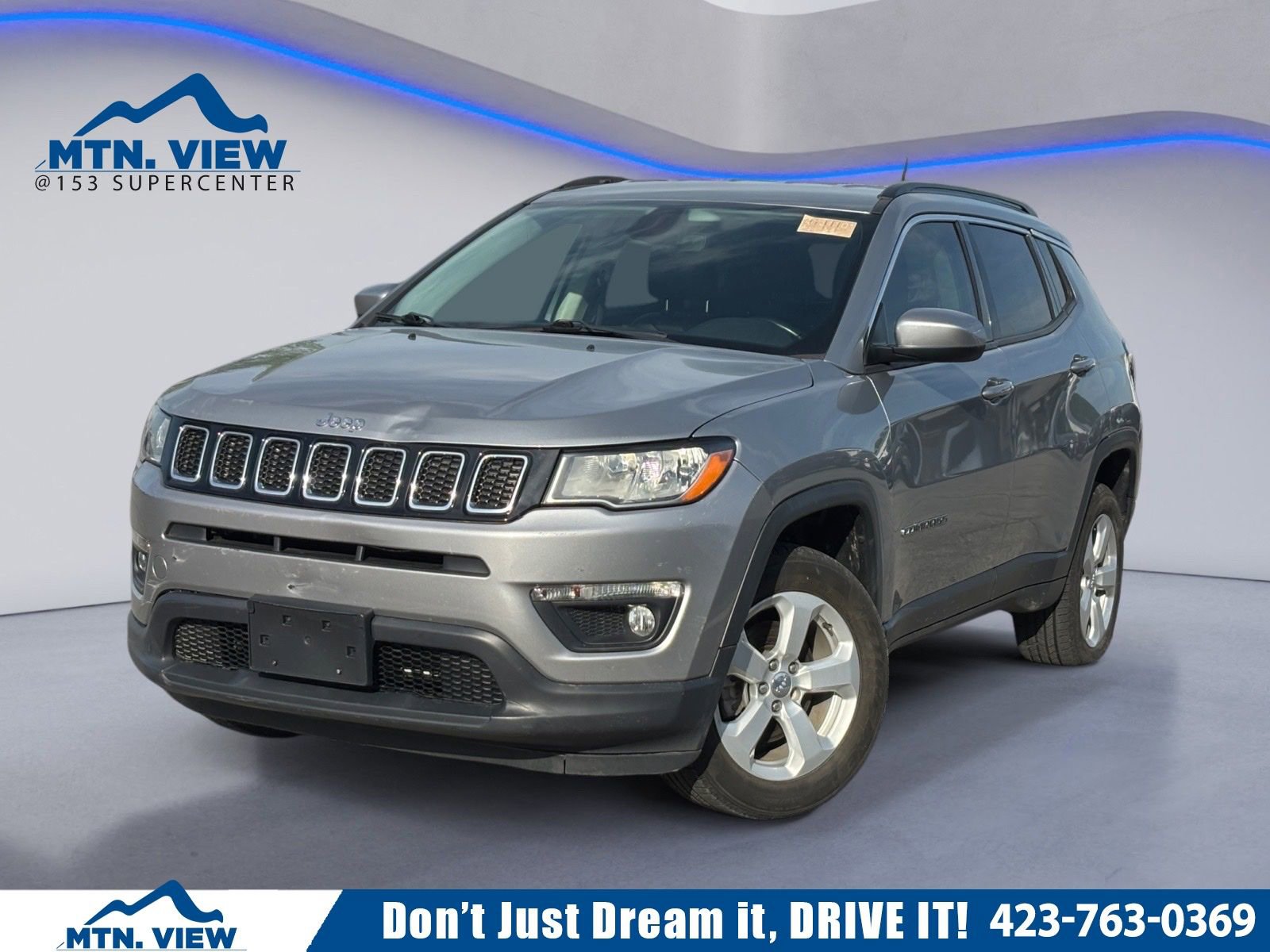 Used 2020 Jeep Compass Latitude image 1