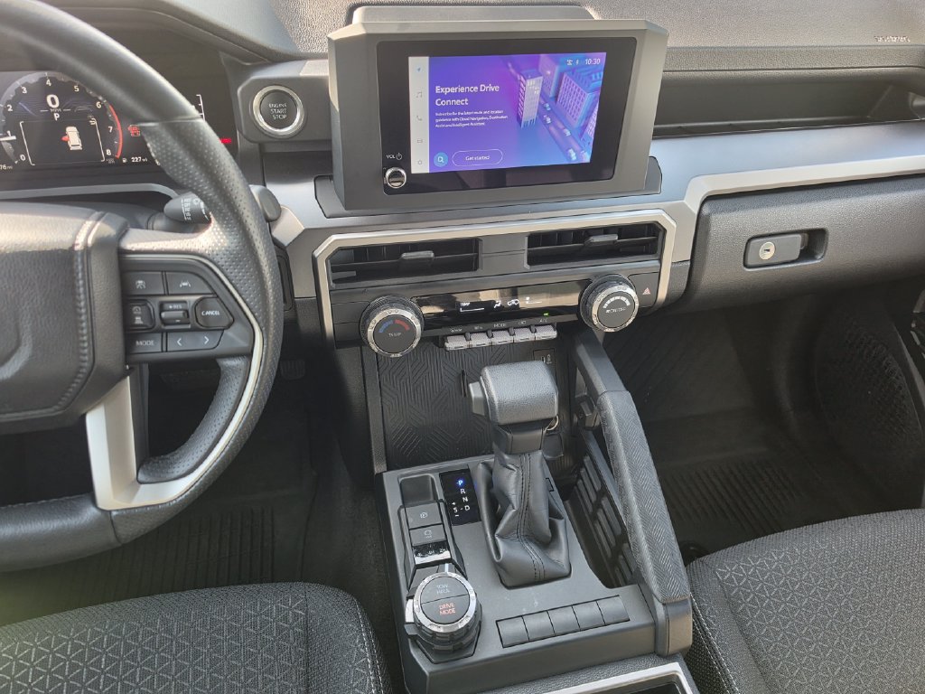 Used 2025 Toyota 4Runner SR5 AWD/4WD image 16