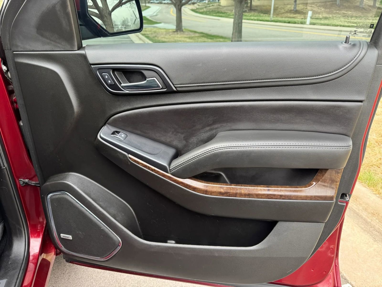 Used 2019 Chevrolet Tahoe LT w/ LT Signature Package image 19