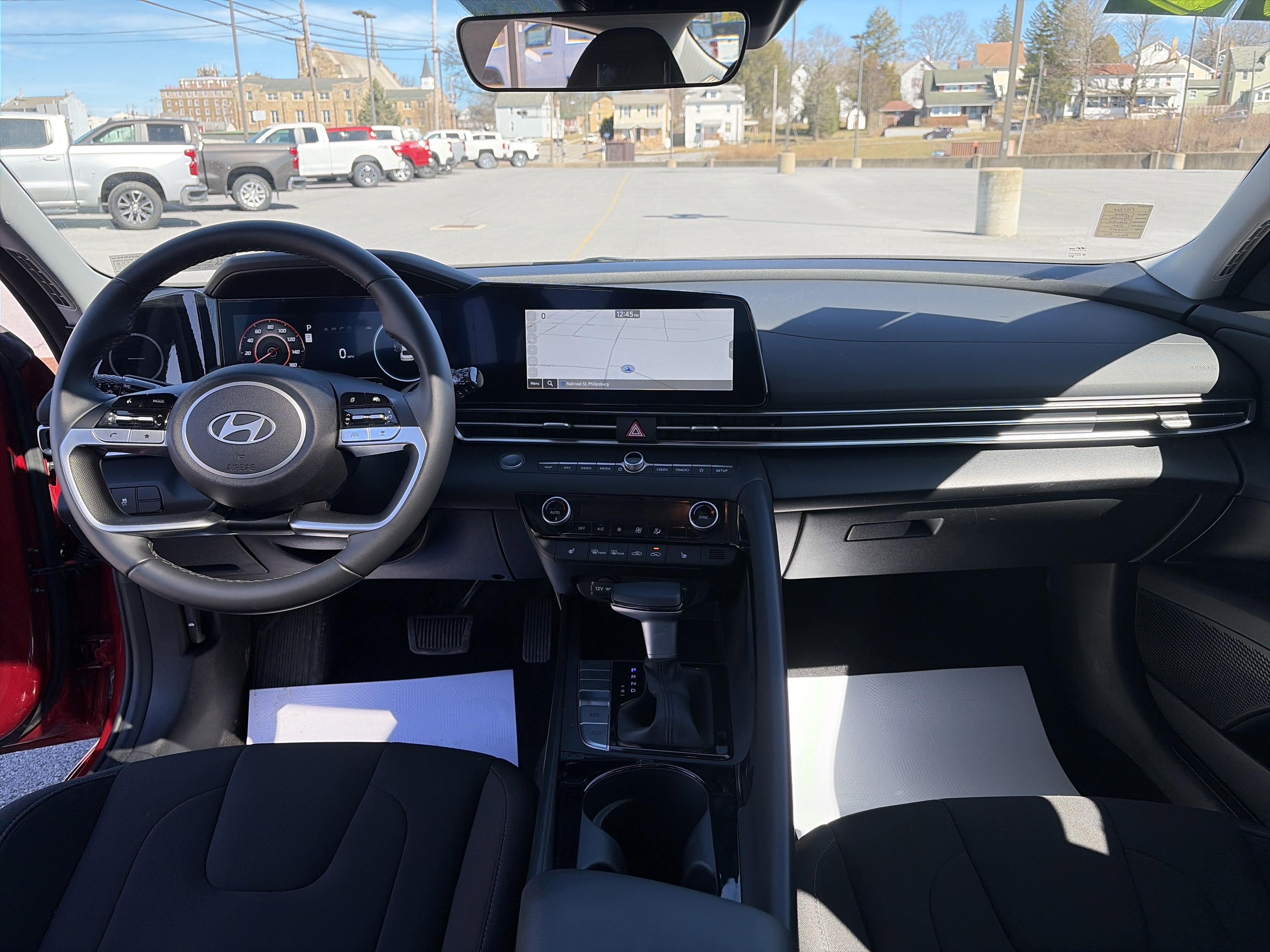 Used 2025 Hyundai Elantra SEL image 14