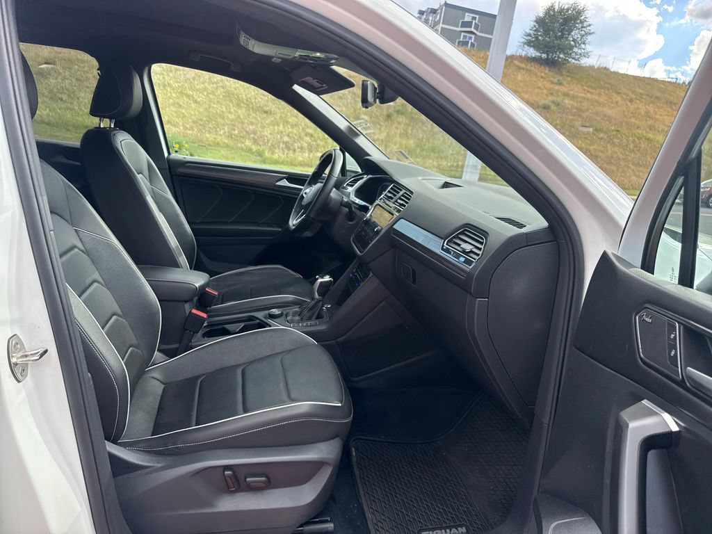 Used 2022 Volkswagen Tiguan SEL R-Line AWD/4WD image 31