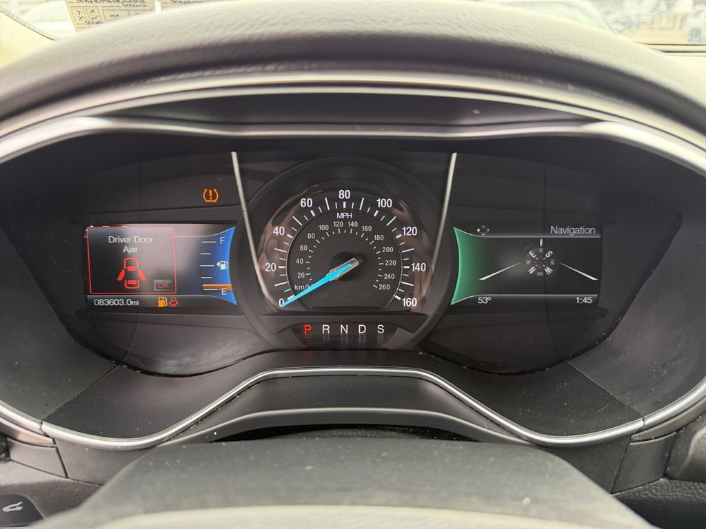 Used 2017 Ford Fusion SE w/ Fusion SE Technology Package image 16