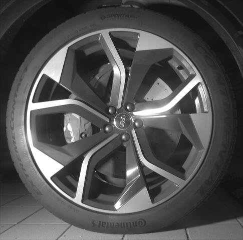 Certified 2022 Audi RS Q8 w/ Carbon Optic Package AWD/4WD image 26