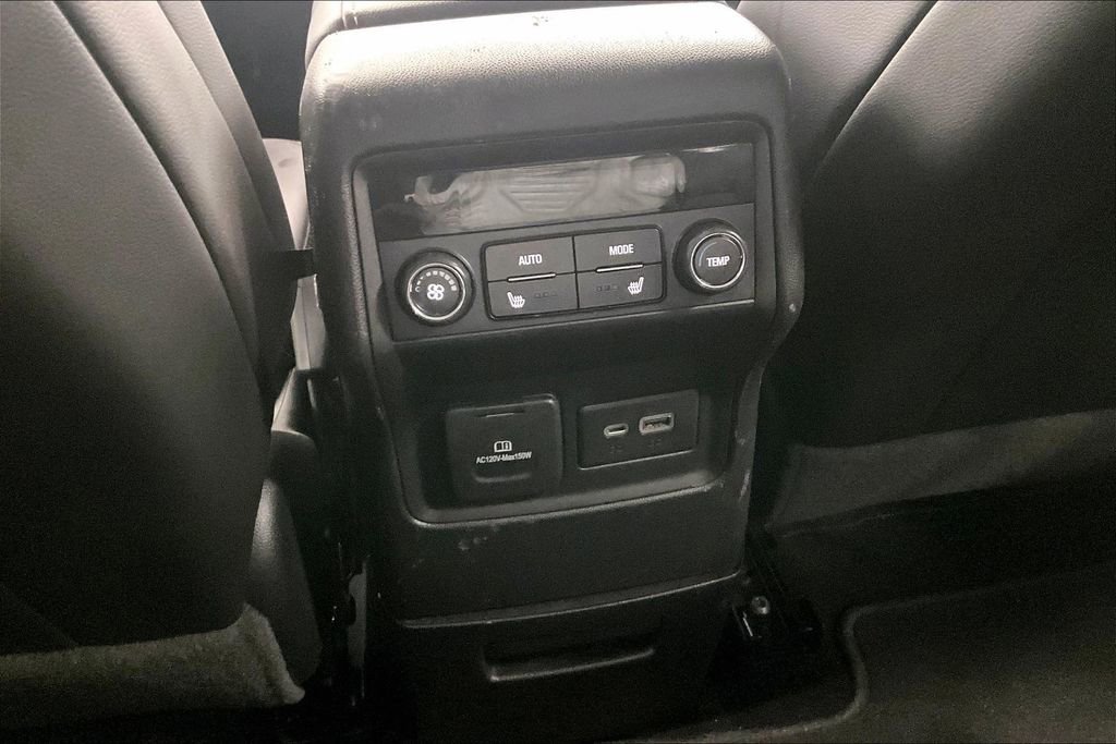 Used 2020 GMC Acadia SLT w/ Premium Package image 23