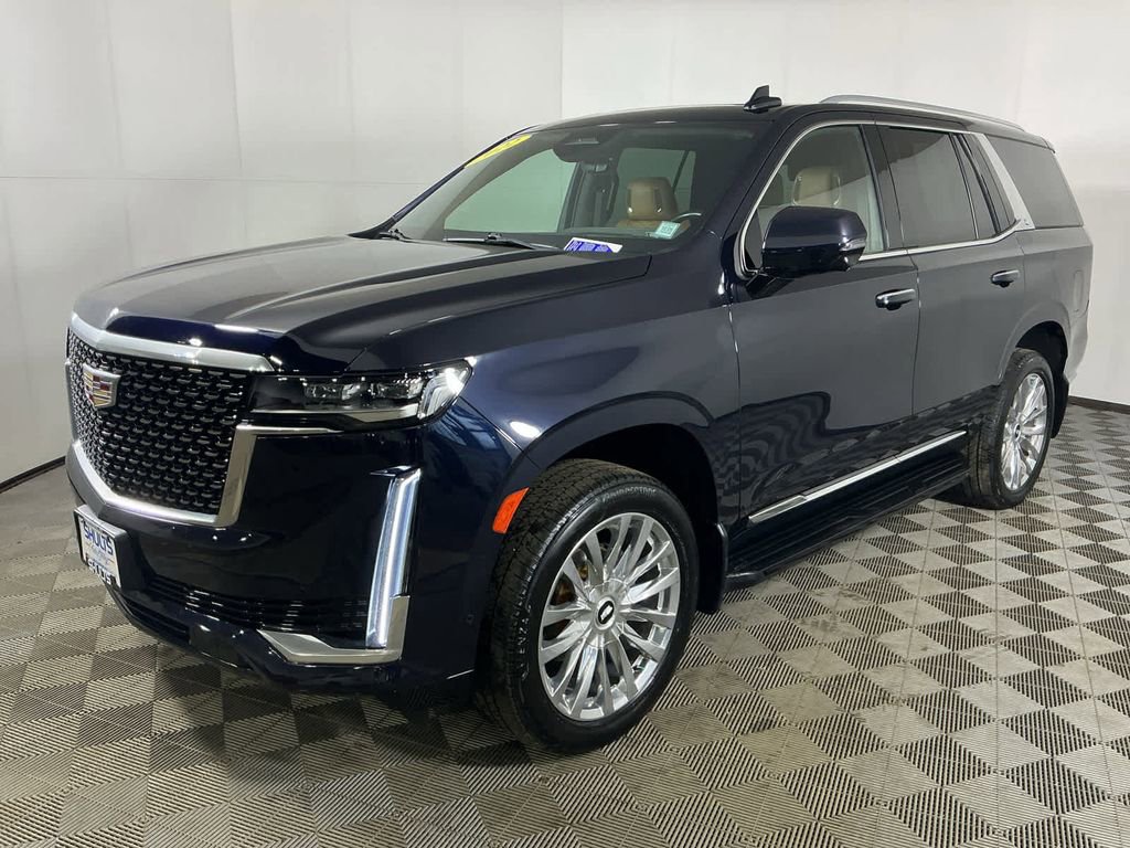 Used 2022 Cadillac Escalade Premium Luxury image 4