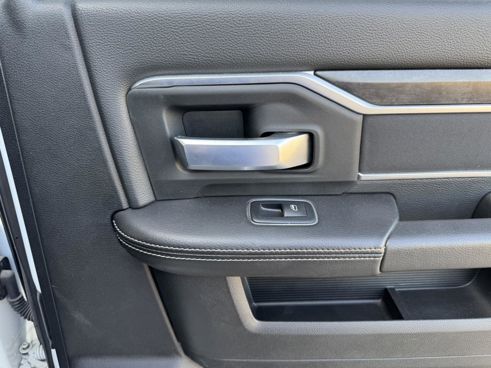 Used 2024 RAM 3500 Big Horn image 27