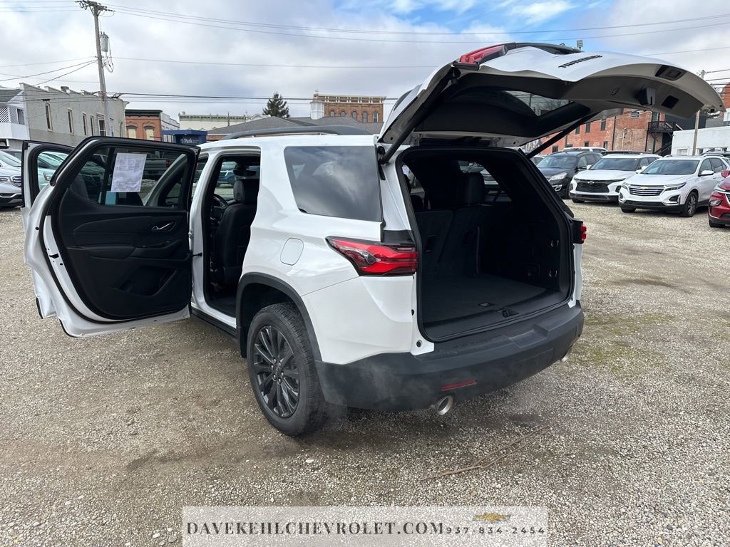 Used 2023 Chevrolet Traverse RS image 31