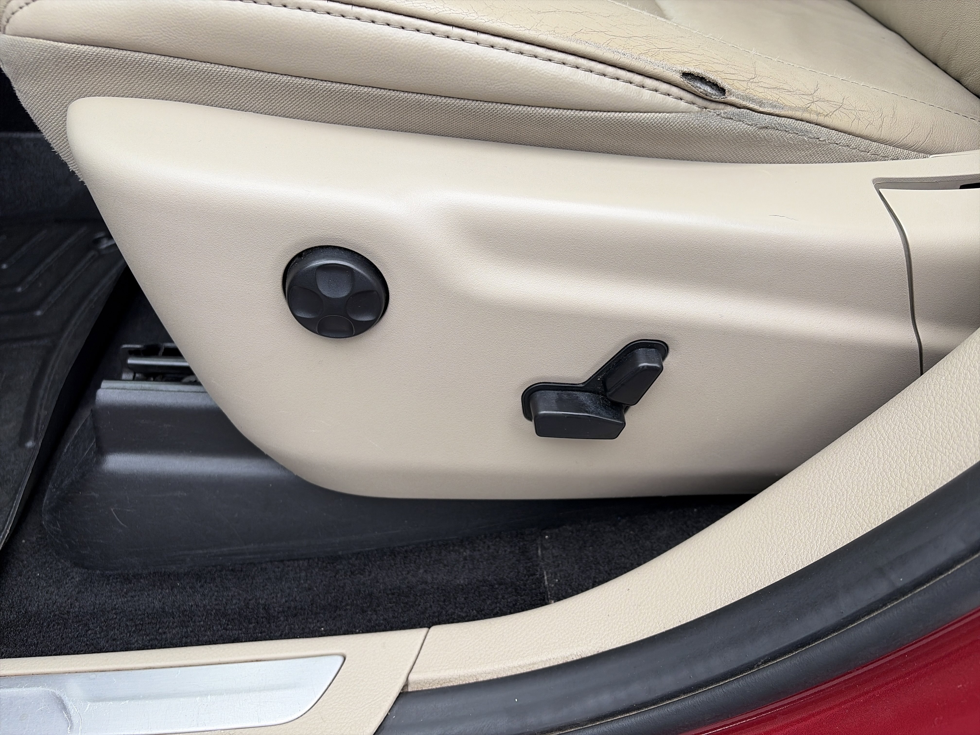 Used 2014 Jeep Grand Cherokee Limited image 13