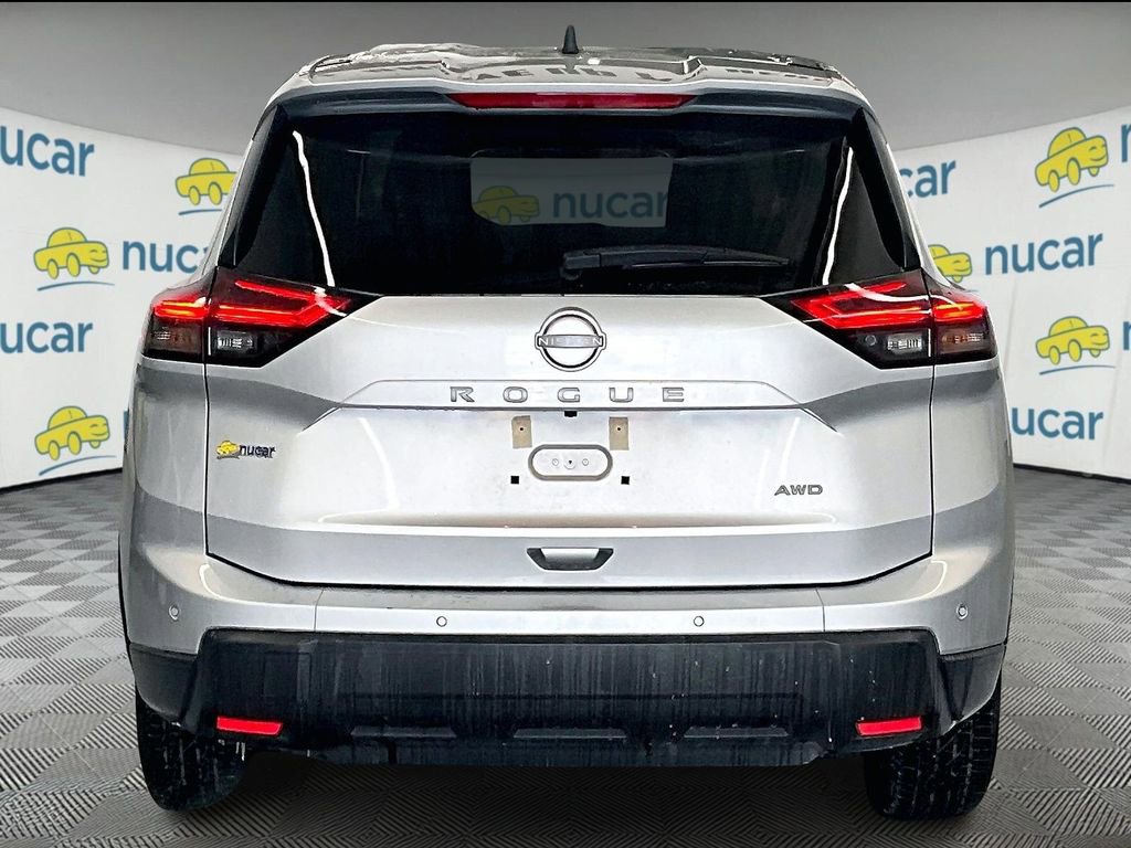 Used 2024 Nissan Rogue S image 5