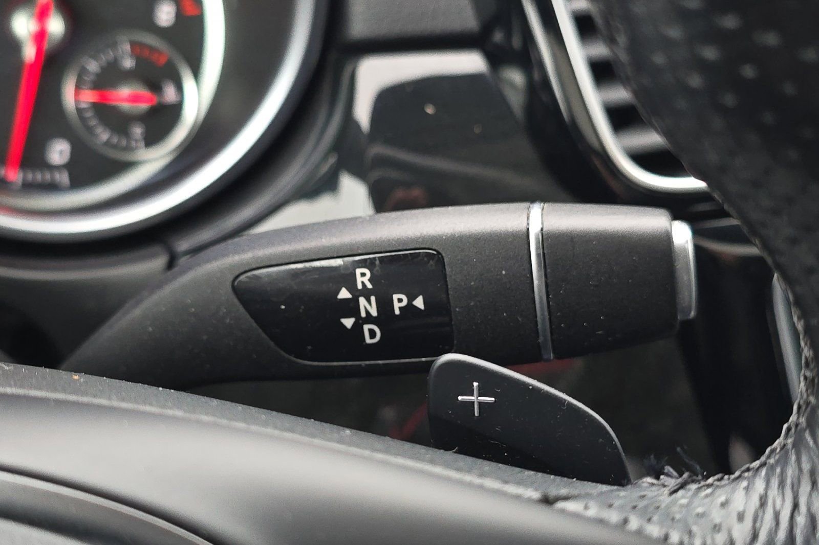 Used 2018 Mercedes-Benz GLE 350 4MATIC image 24