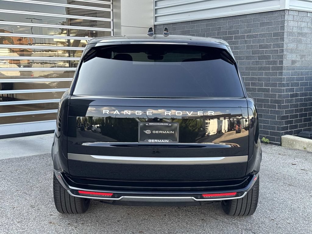 Certified 2025 Land Rover Range Rover SE AWD/4WD image 5