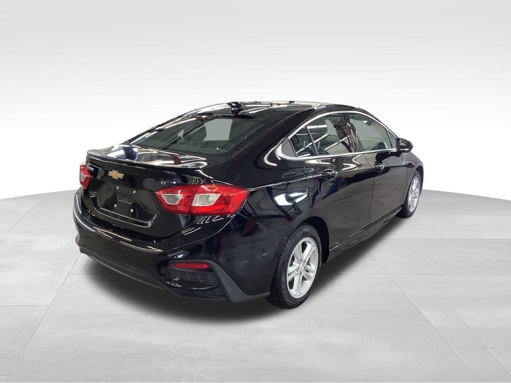 Used 2016 Chevrolet Cruze LT w/ Sun And Sound Package FWD image 28