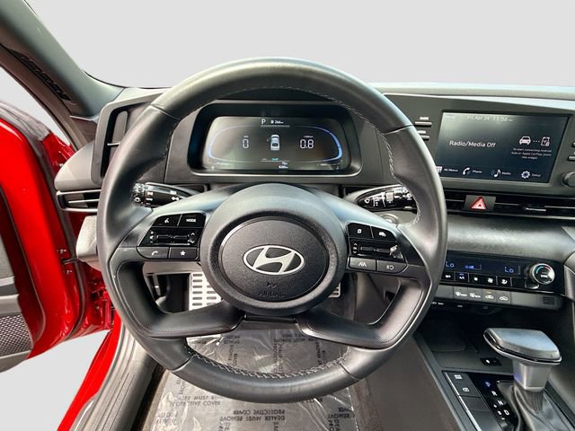 Certified 2025 Hyundai Elantra Sport FWD image 11