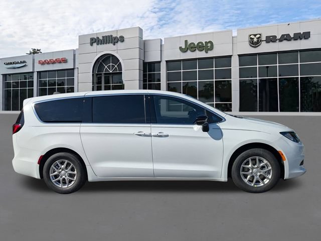 New 2026 Chrysler Voyager LX FWD image 2