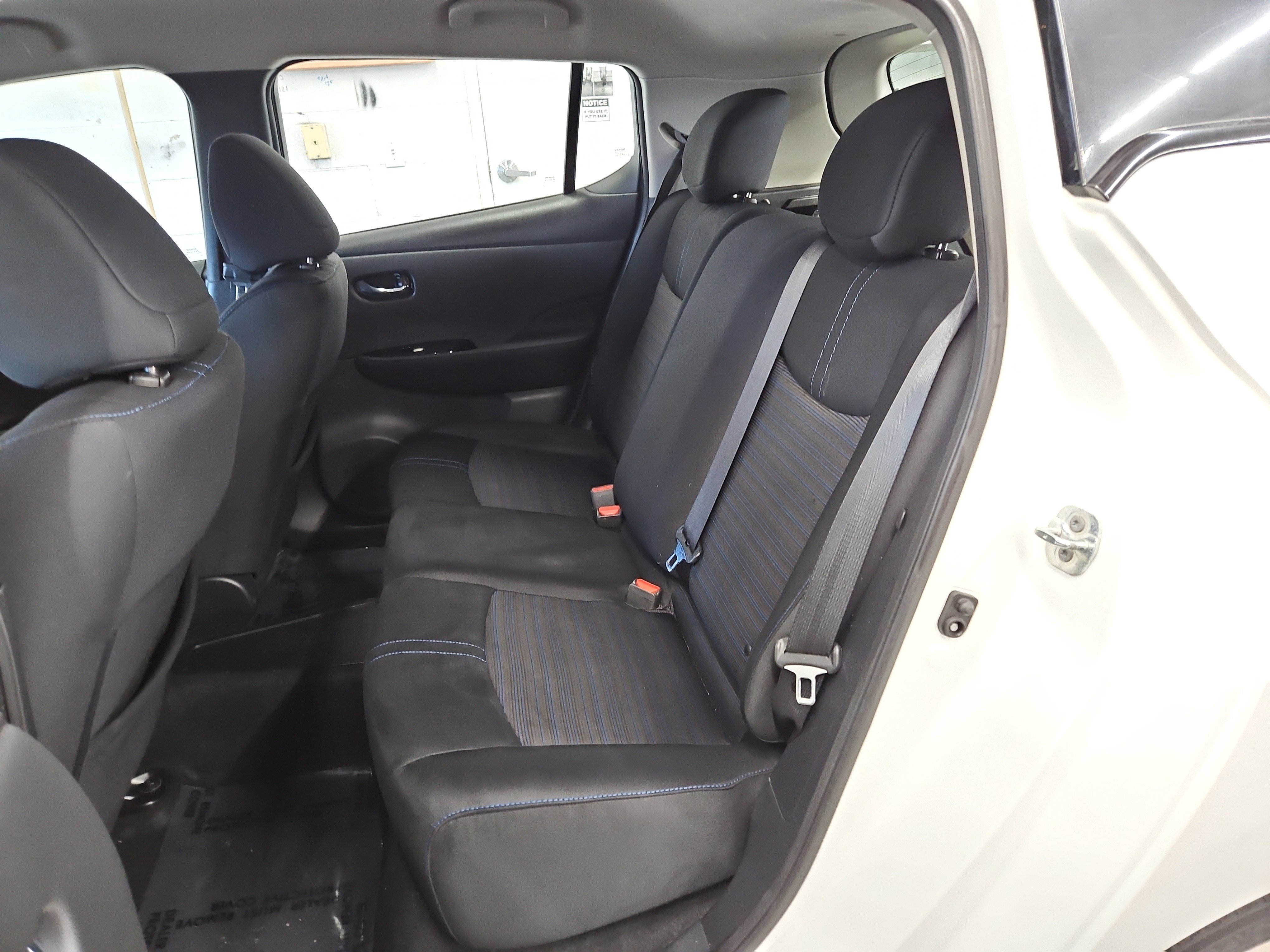 Used 2019 Nissan Leaf SV w/ SV Technology Package image 15