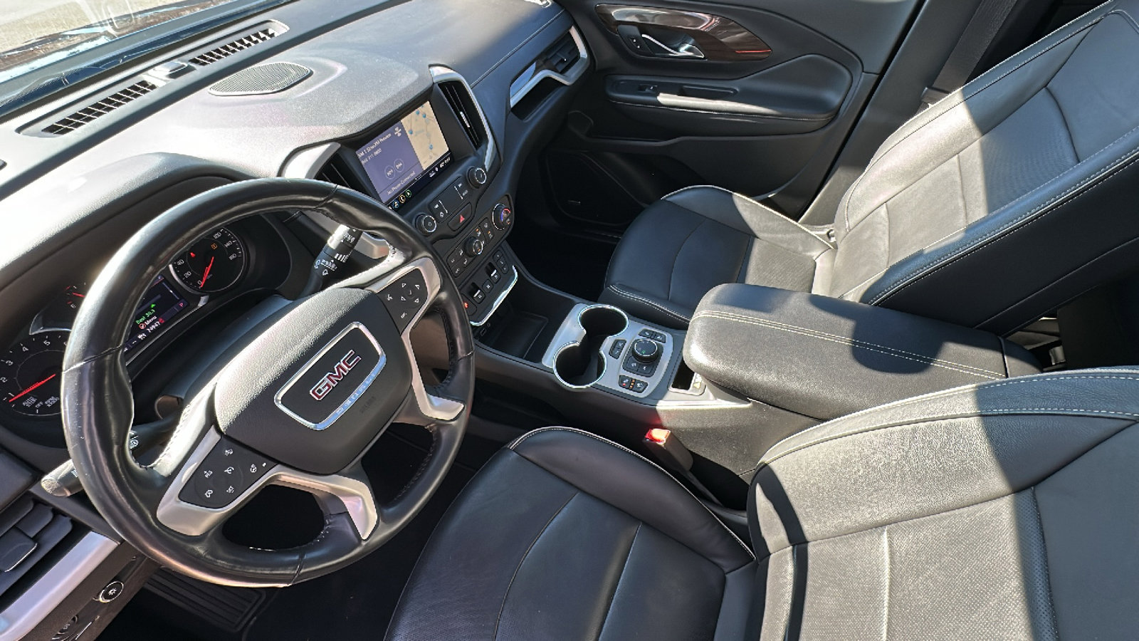 Used 2019 GMC Terrain Denali w/ Advanced Safety Package image 23