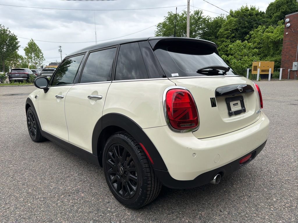 Used 2020 MINI Cooper 4-Door Hardtop FWD image 3