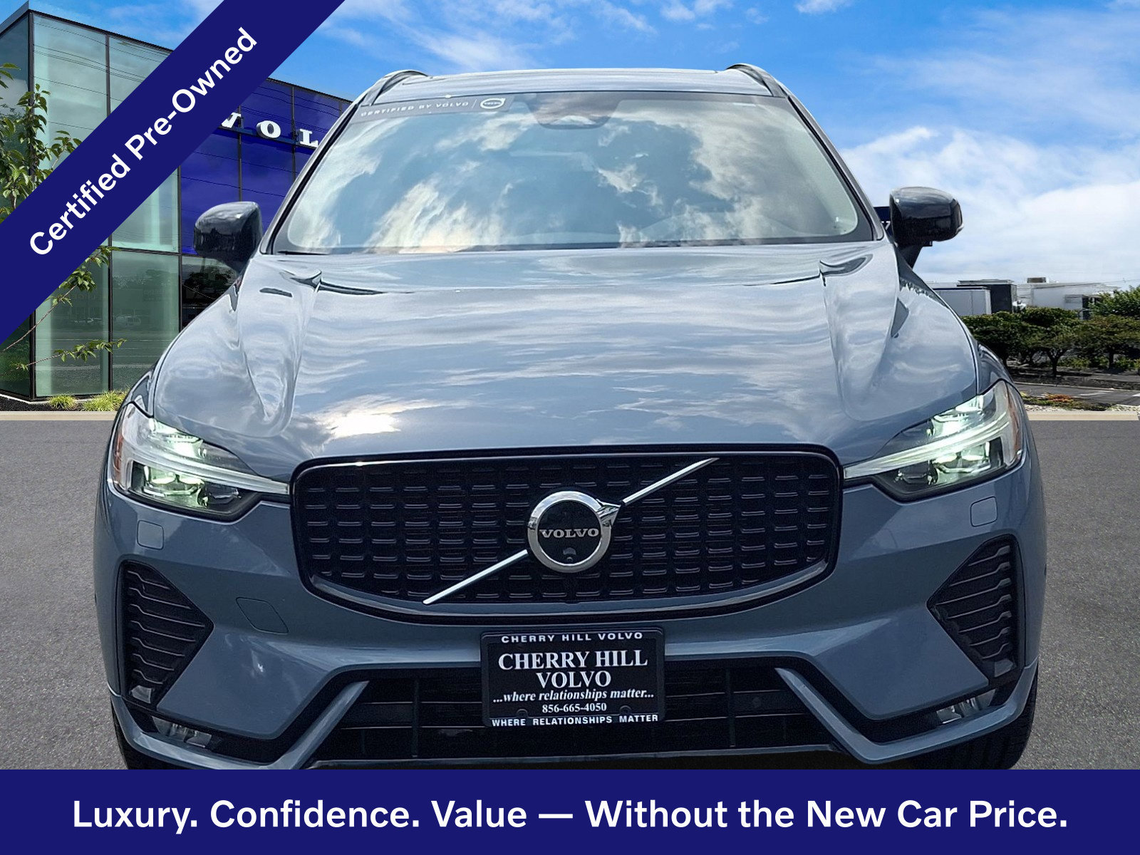 Certified 2024 Volvo XC60 B5 Plus w/ Climate Package AWD/4WD image 2