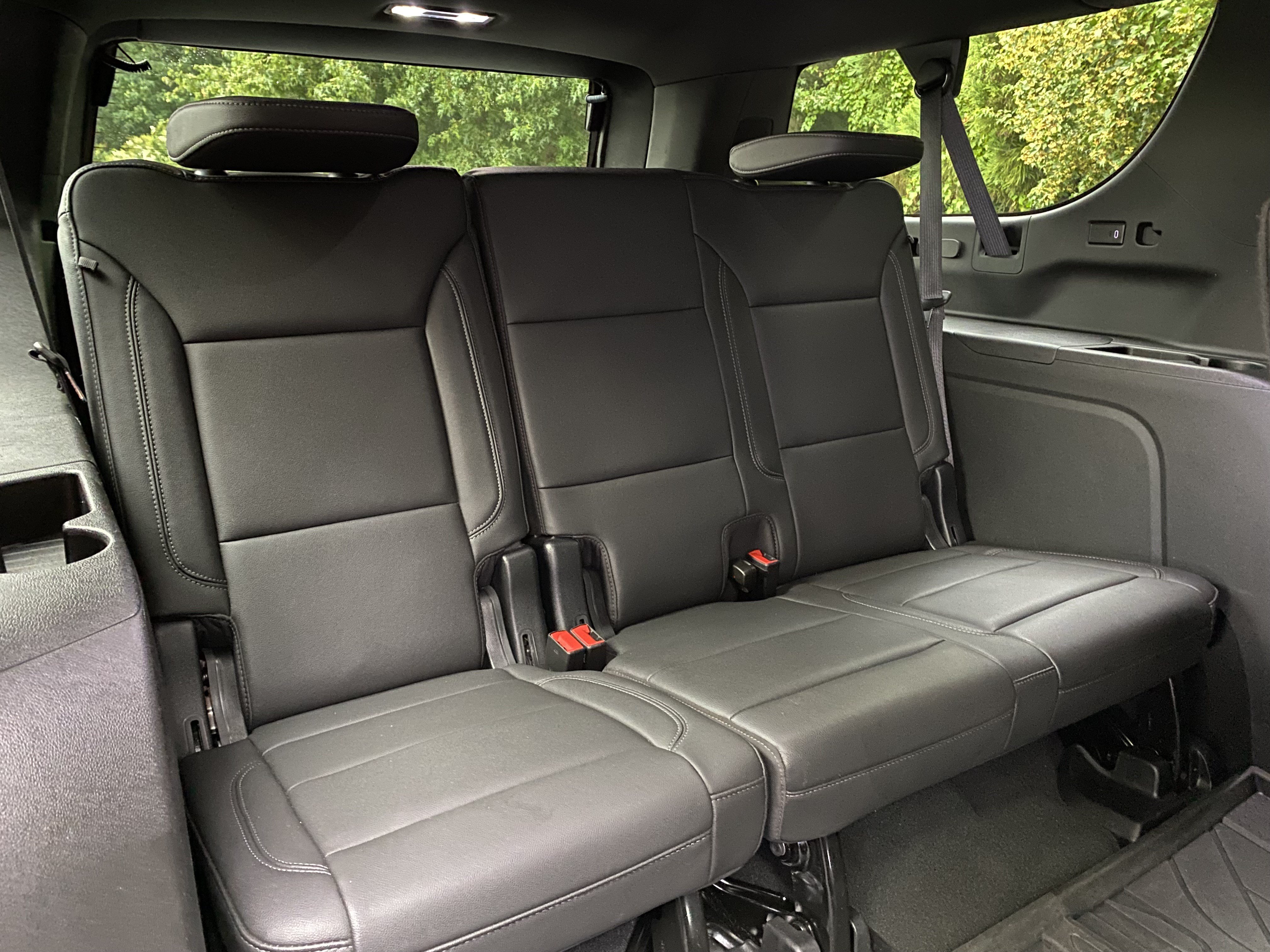 Used 2024 Chevrolet Suburban Z71 w/ Z71 Off-Road Package AWD/4WD image 38