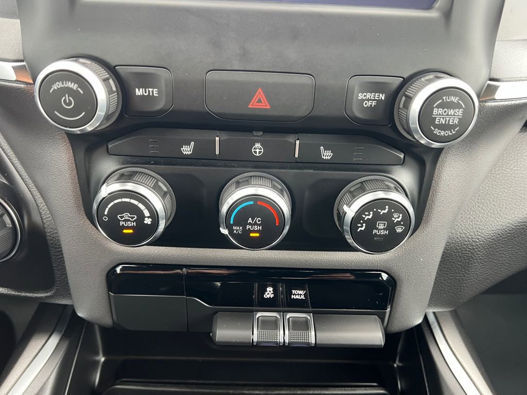 Used 2024 RAM 1500 Lone Star image 4