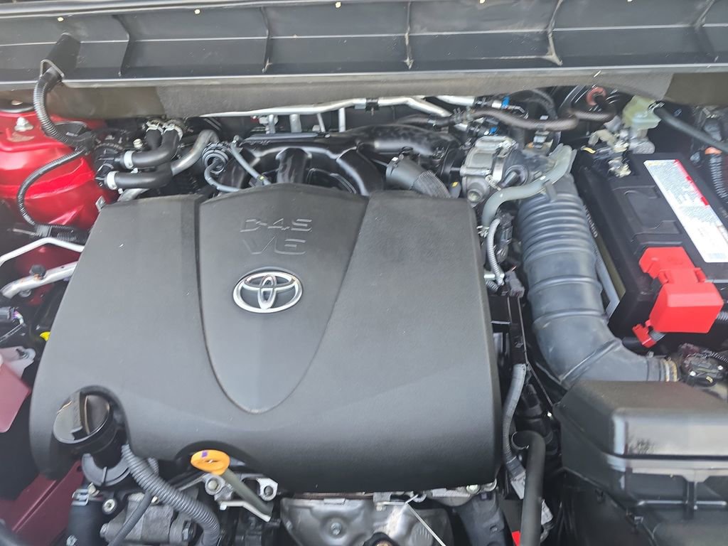 Used 2021 Toyota Highlander XSE FWD image 32