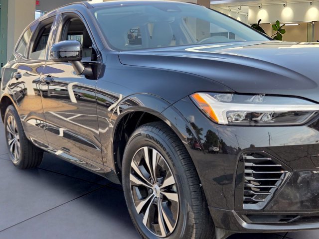 Certified 2024 Volvo XC60 T8 Core AWD/4WD image 23
