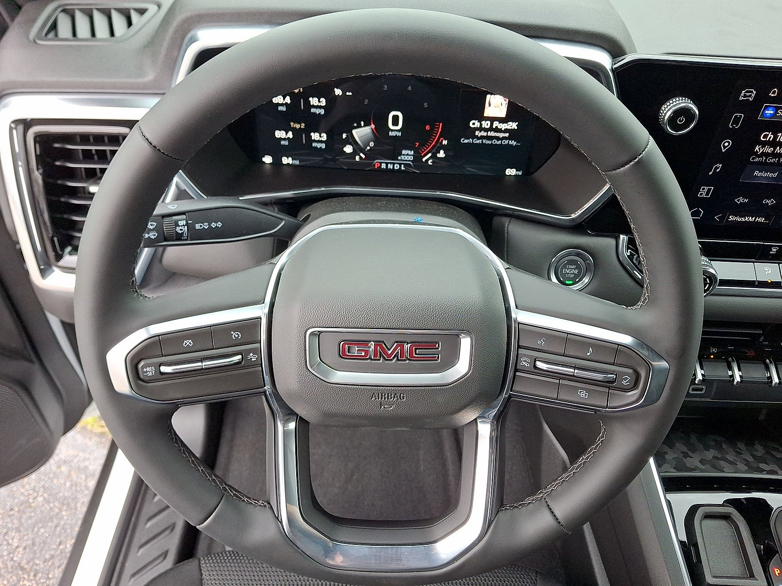 New 2026 GMC Canyon Elevation RWD image 17