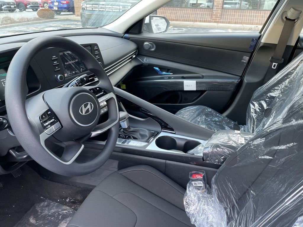 New 2026 Hyundai Elantra Blue image 6