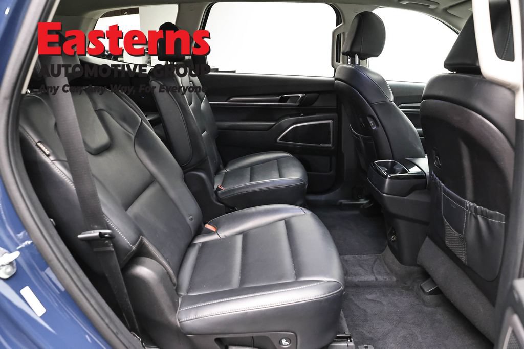 Used 2025 Kia Telluride S FWD image 23