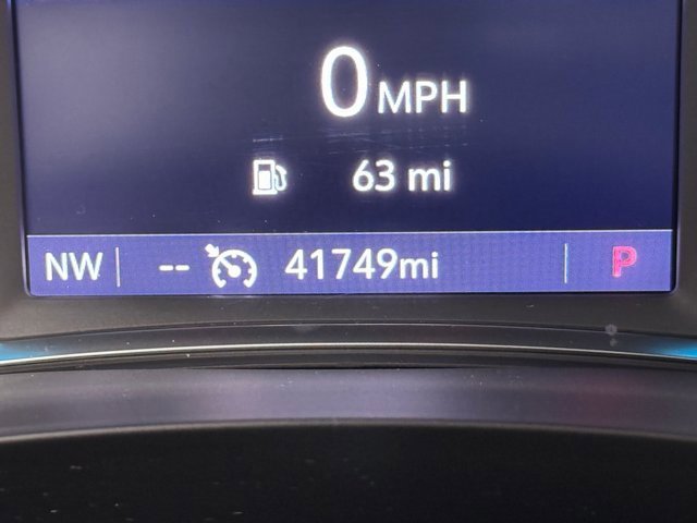 Used 2023 Chevrolet Traverse LT image 16