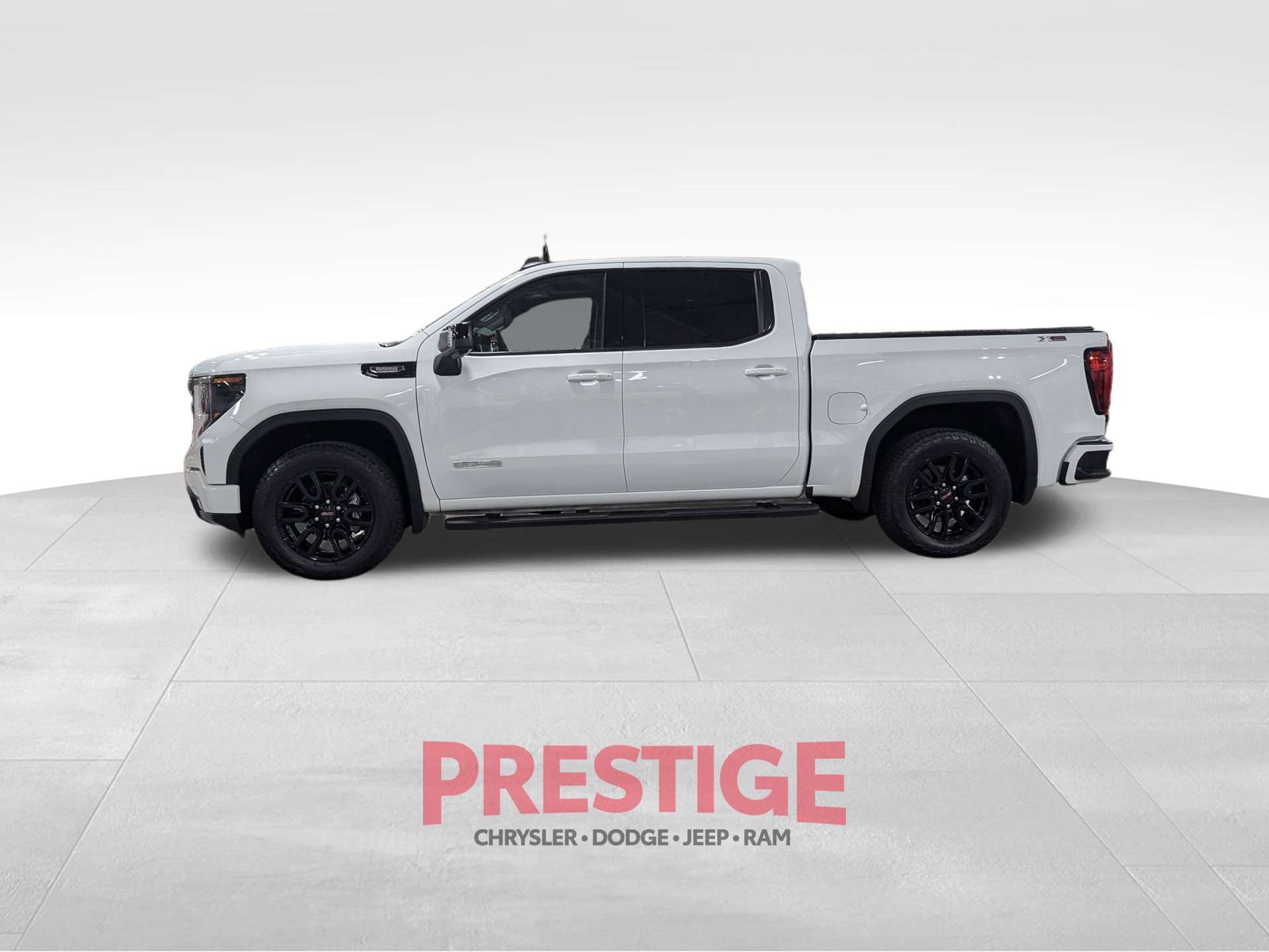 Used 2025 GMC Sierra 1500 Elevation AWD/4WD image 17