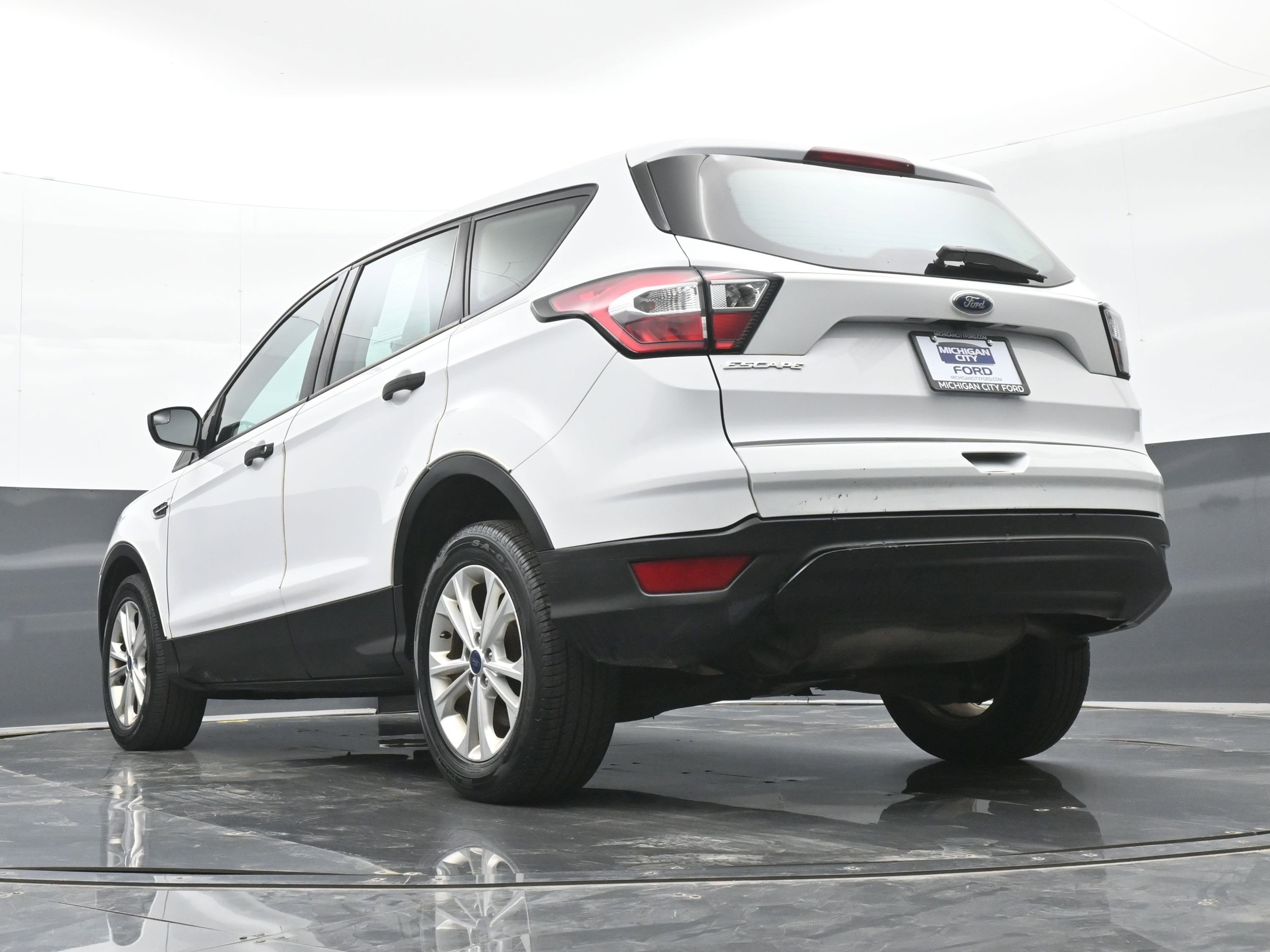 Used 2017 Ford Escape S image 38
