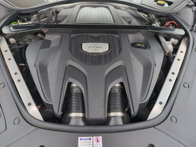 Used 2018 Porsche Panamera 4S AWD/4WD image 20