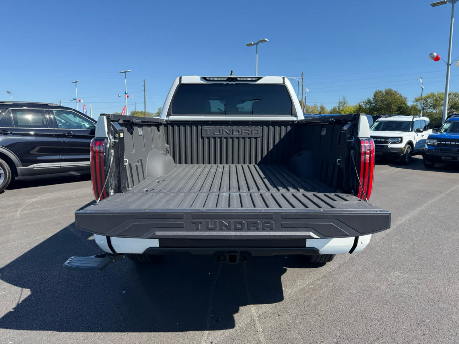 Used 2025 Toyota Tundra Platinum AWD/4WD image 24