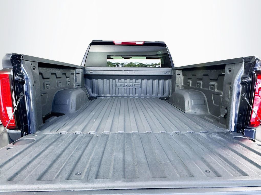 Used 2023 GMC Sierra 1500 SLT w/ SLT Premium Package AWD/4WD image 30