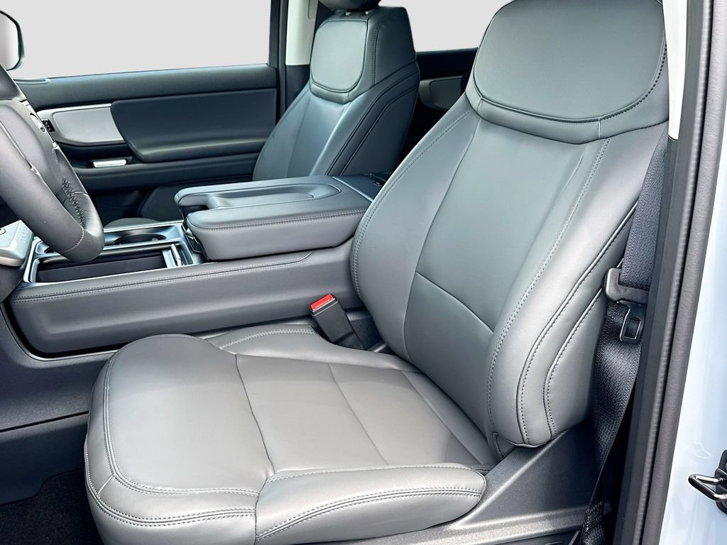 New 2026 Ford Expedition Active RWD image 25