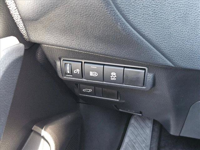 Certified 2026 Toyota Corolla Cross XLE w/ Convenience Package FWD image 17